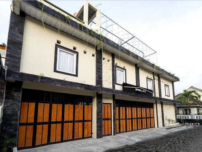 Oyo 2098 Homestay Kk Ngaglik Zewnętrze zdjęcie