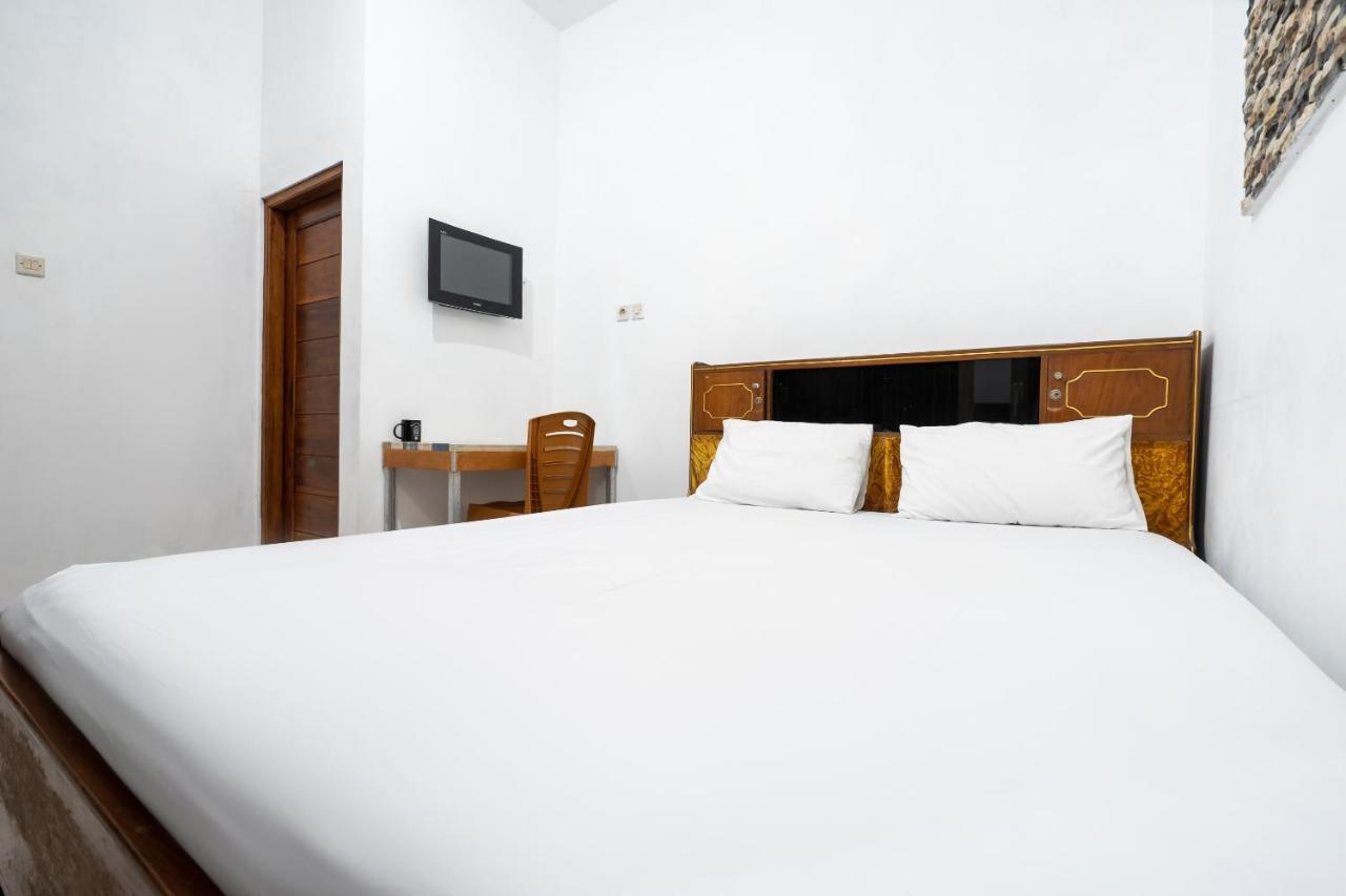 Oyo 2098 Homestay Kk Ngaglik Zewnętrze zdjęcie