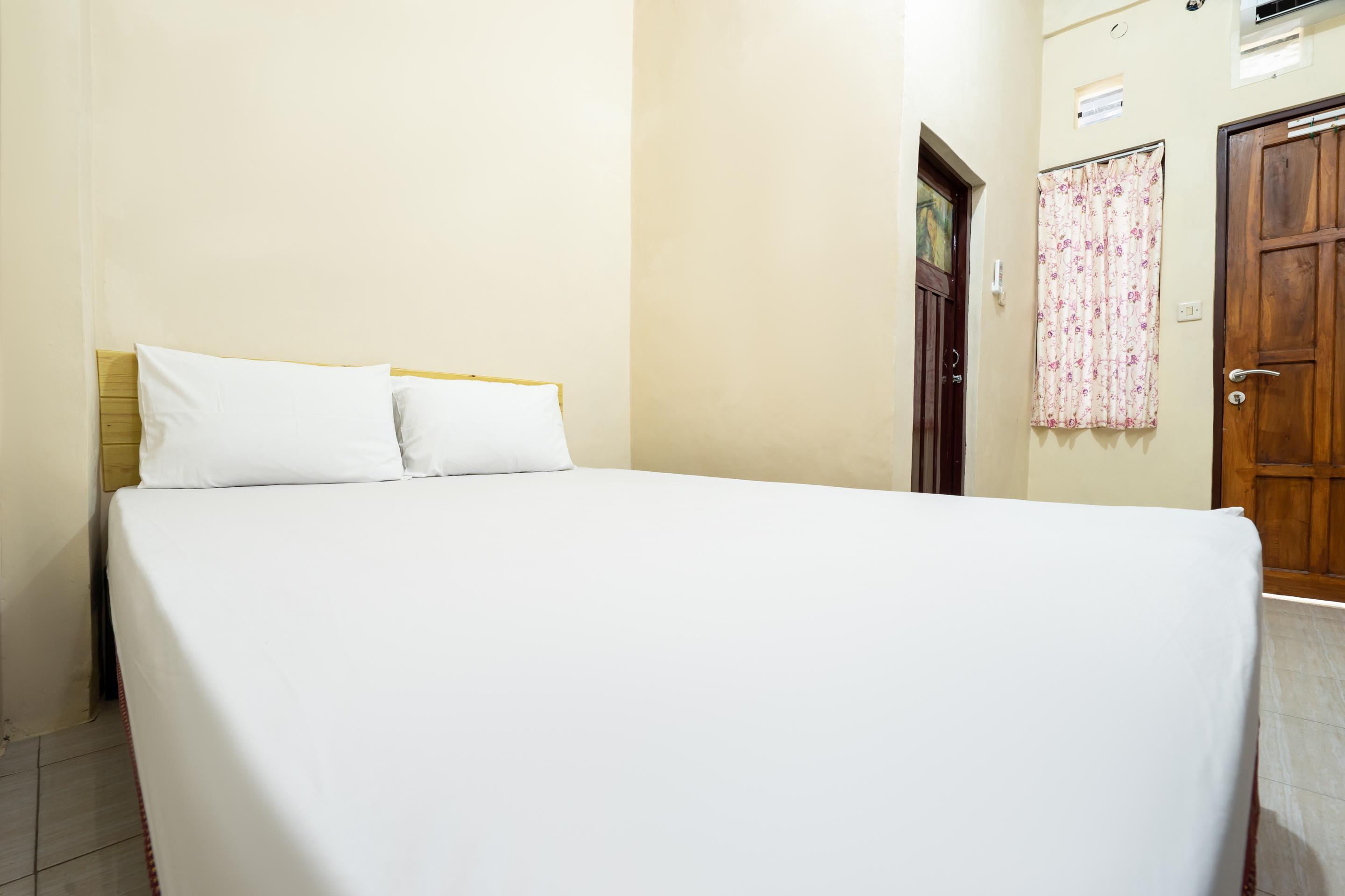 Oyo 2098 Homestay Kk Ngaglik Zewnętrze zdjęcie