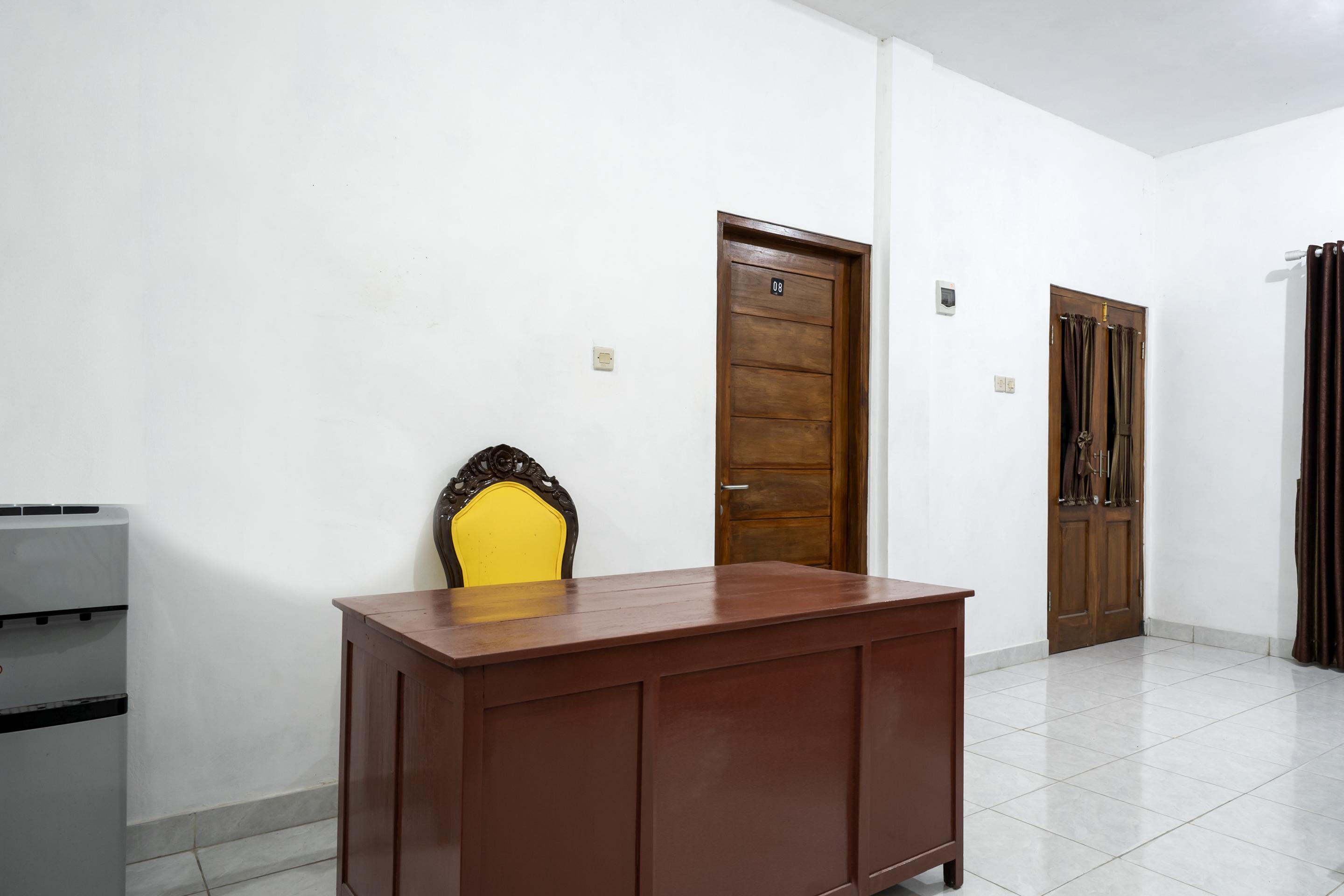Oyo 2098 Homestay Kk Ngaglik Zewnętrze zdjęcie
