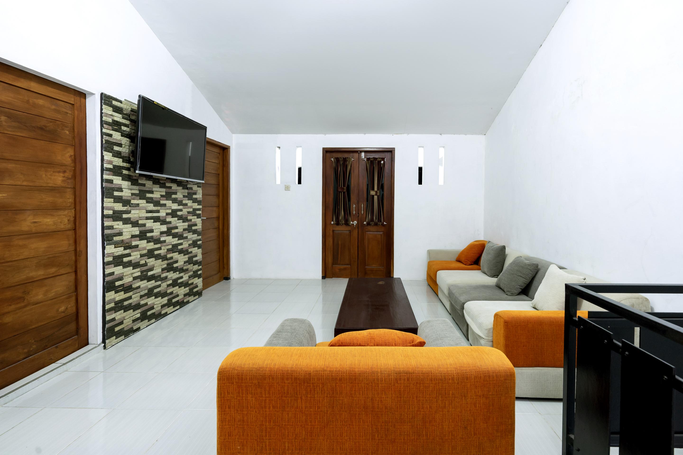Oyo 2098 Homestay Kk Ngaglik Zewnętrze zdjęcie